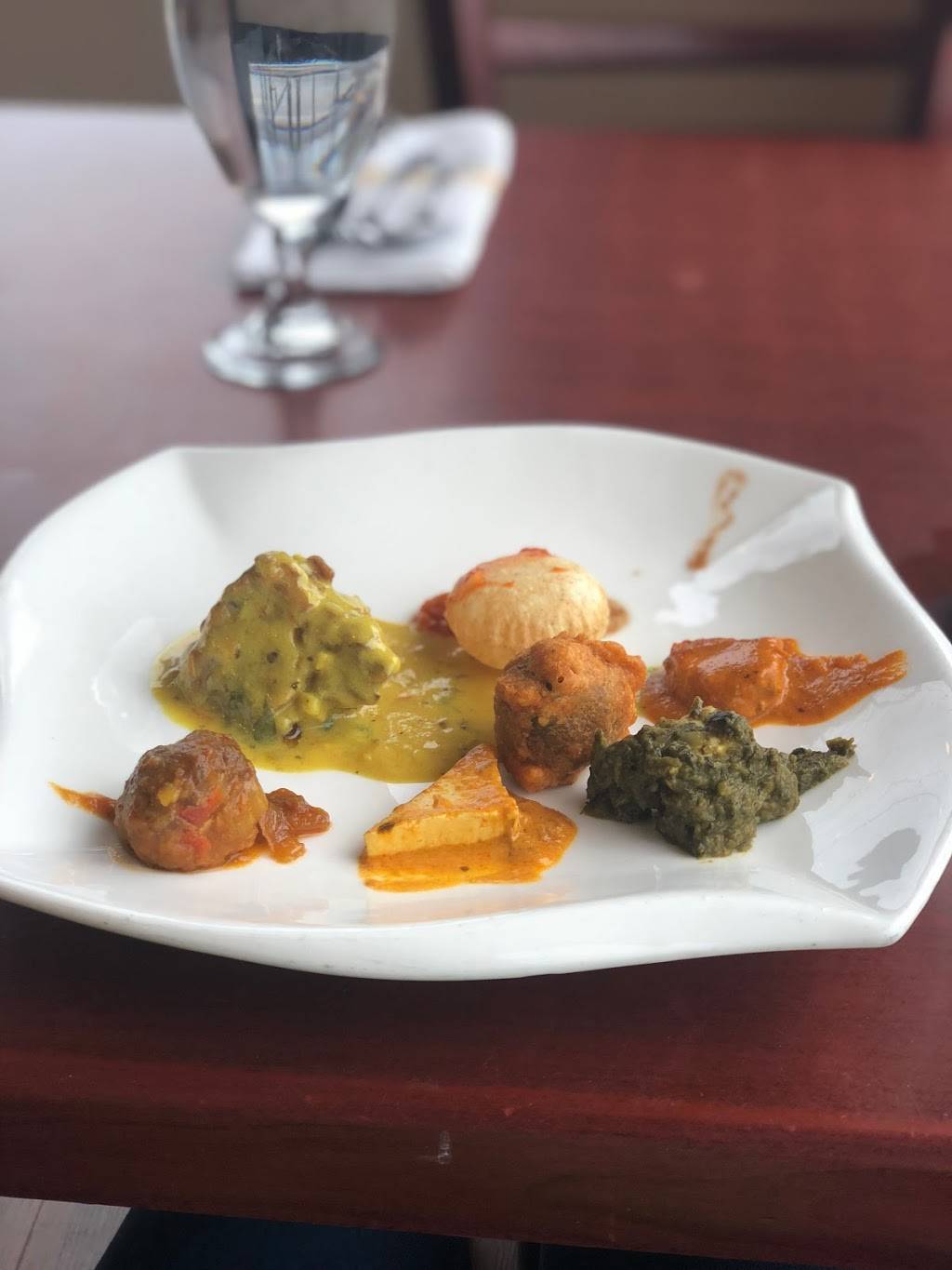 Taj Modern Indian Cuisine | restaurant | 312 Bridge St, Weymouth, MA 02191, USA | 7818032521 OR +1 781-803-2521