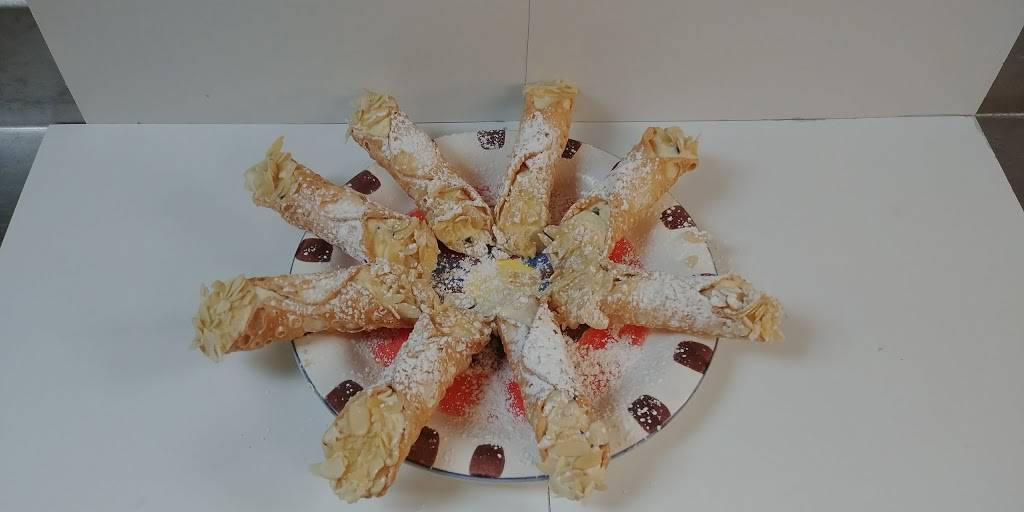 Carlos Pizza | restaurant | 35415 Jefferson Ave, Harrison Charter Township, MI 48045, USA | 5867920049 OR +1 586-792-0049