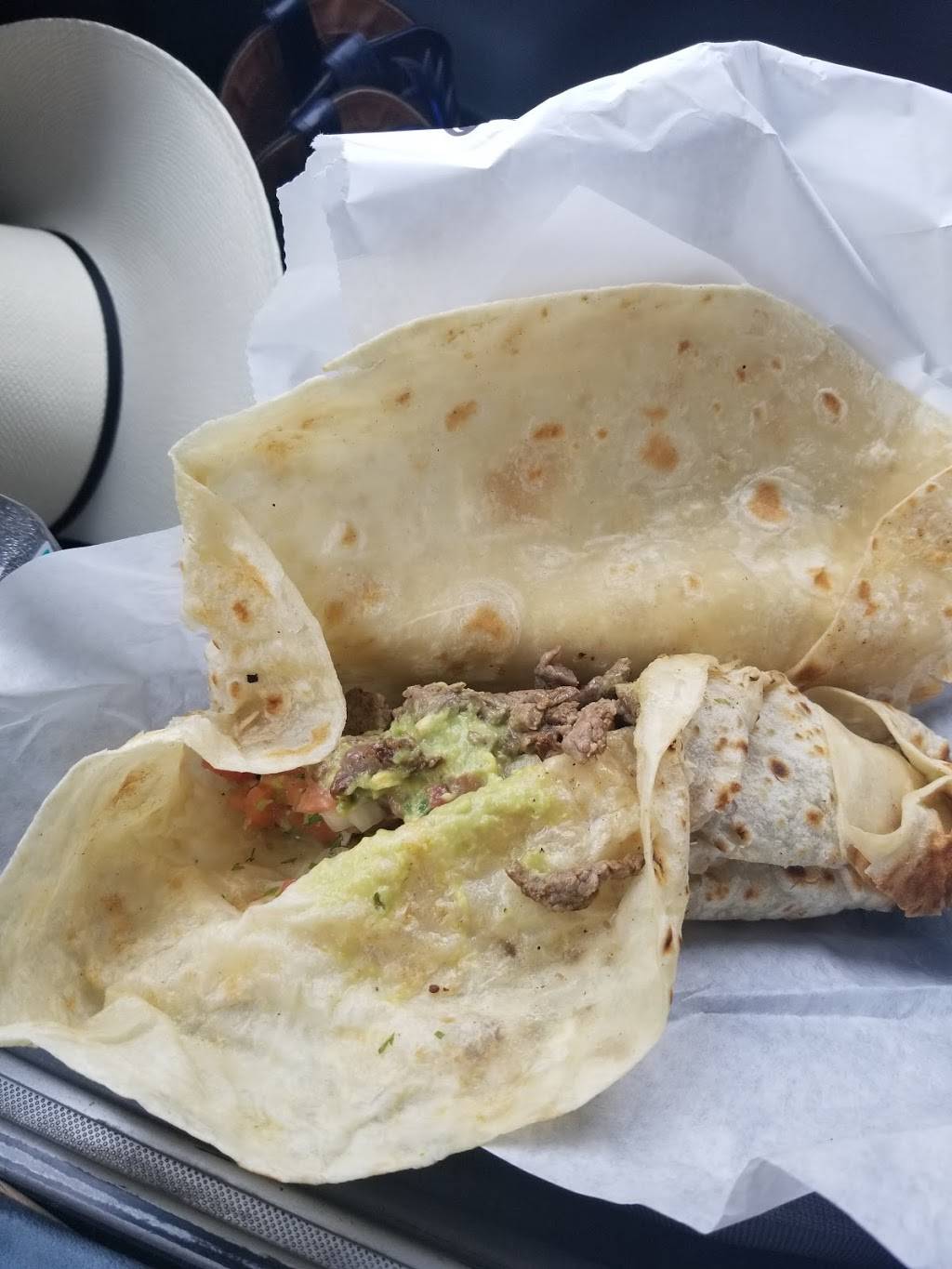 Santanas Mexican Food | restaurant | 411 Broadway, El Cajon, CA 92021, USA | 6194444628 OR +1 619-444-4628