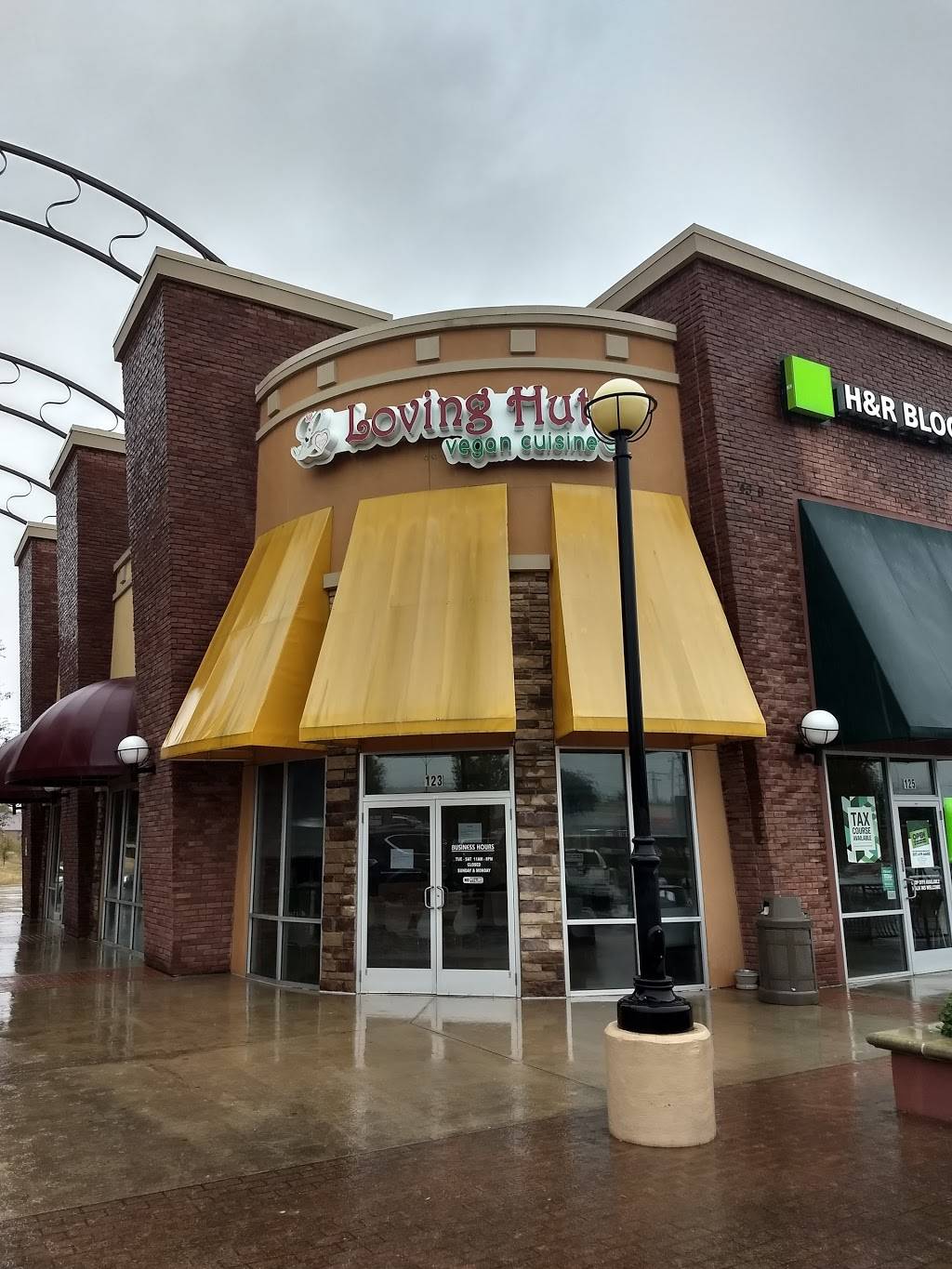 Loving Hut | restaurant | 4519 Matlock Rd #123, Arlington, TX 76018, USA | 8174720550 OR +1 817-472-0550