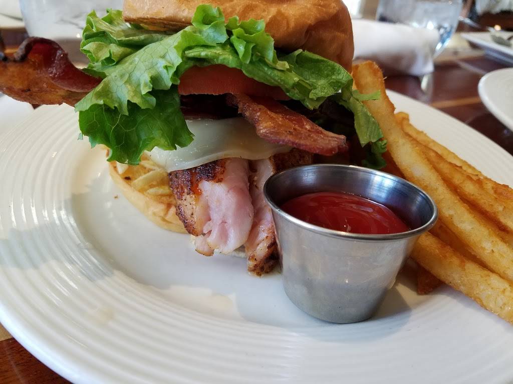 Nauti Mermaid Dockside Bar & Grill | restaurant | 5961 Silver King Blvd, Cape Coral, FL 33914, USA | 2395415600 OR +1 239-541-5600