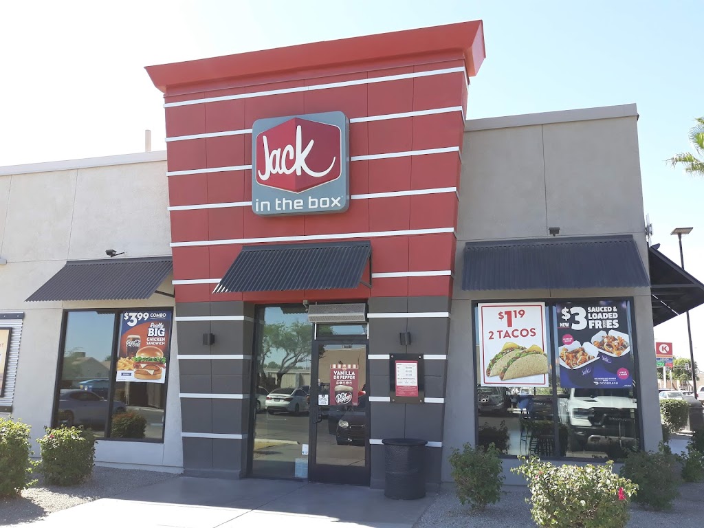 Jack in the Box | restaurant | 251 E Main St, Somerton, AZ 85350, USA | 9287225695 OR +1 928-722-5695