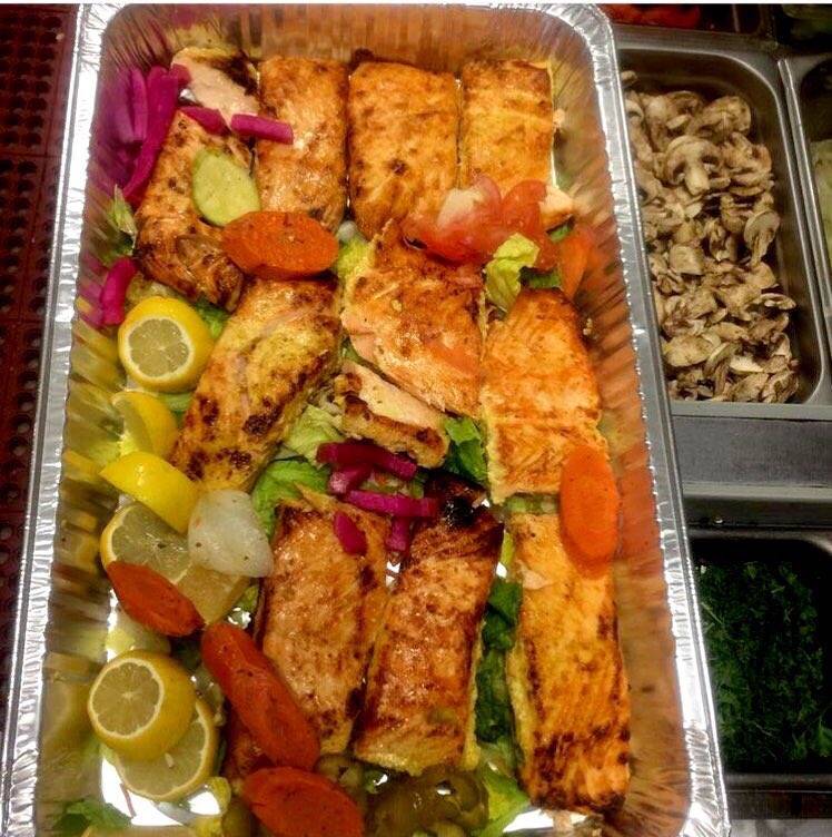 Crown Burgers | restaurant | 20449 Schaefer Hwy, Detroit, MI 48235, USA | 3138556565 OR +1 313-855-6565