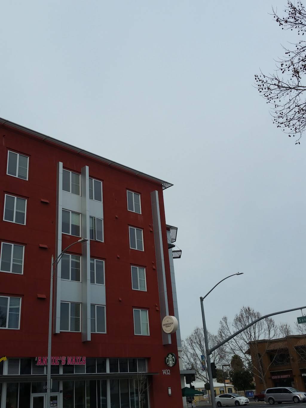 Starbucks | cafe | 1432 W San Carlos St #70, San Jose, CA 95126, USA | 4082759368 OR +1 408-275-9368