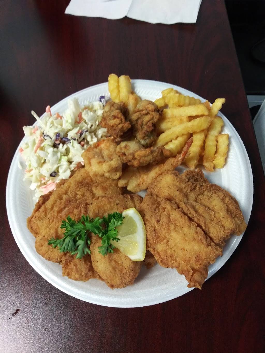 Bayseas Catfish House #5 | restaurant | 12151 Jones Maltsberger Rd, San Antonio, TX 78247, USA | 2103340333 OR +1 210-334-0333