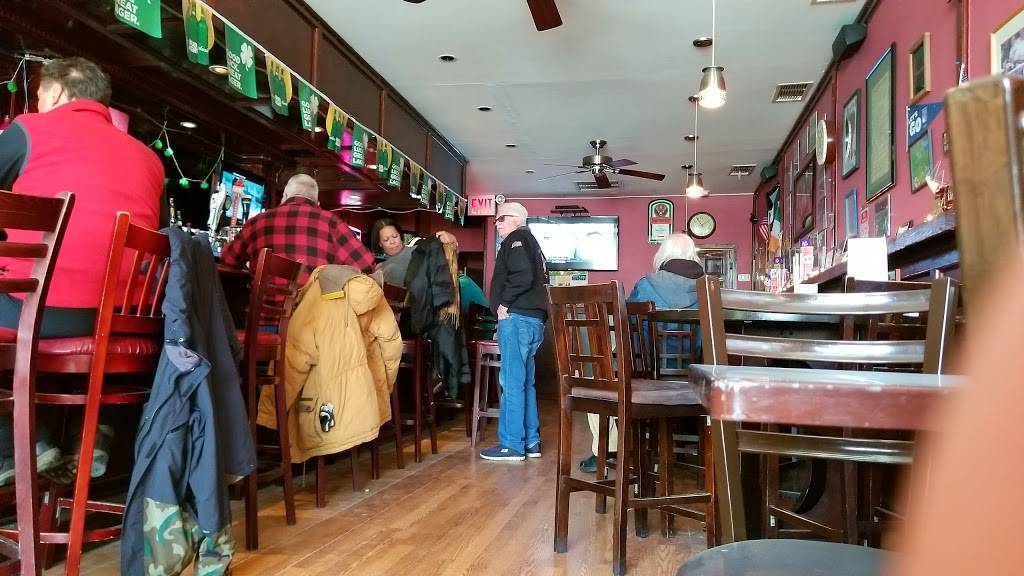 Stauntons Bar & Restaurant | restaurant | 22407 Union Tpke, Oakland Gardens, NY 11364, USA | 7184659040 OR +1 718-465-9040