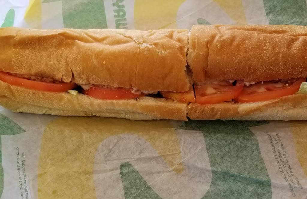 Subway | meal takeaway | 5015 Lapalco Blvd, Marrero, LA 70072, USA | 5043482325 OR +1 504-348-2325