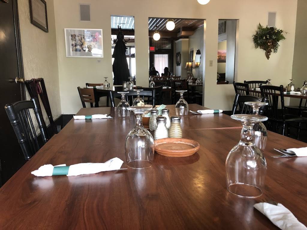 Cherie Inn | restaurant | 969 Cherry St SE, Grand Rapids, MI 49506, USA | 6164580588 OR +1 616-458-0588