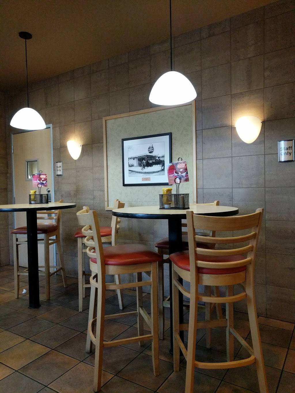 Dairy Queen Grill & Chill | restaurant | 120 Jett Dr, Frankfort, KY 40601, USA | 5023522296 OR +1 502-352-2296