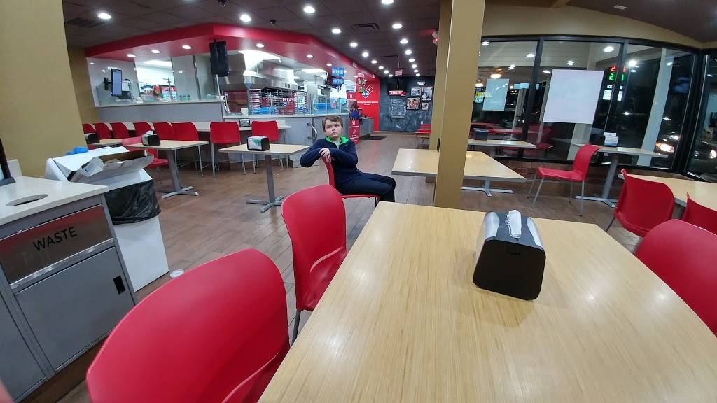 Dominos Pizza | meal delivery | 515 N Central Ave, Hapeville, GA 30354, USA | 4046692666 OR +1 404-669-2666