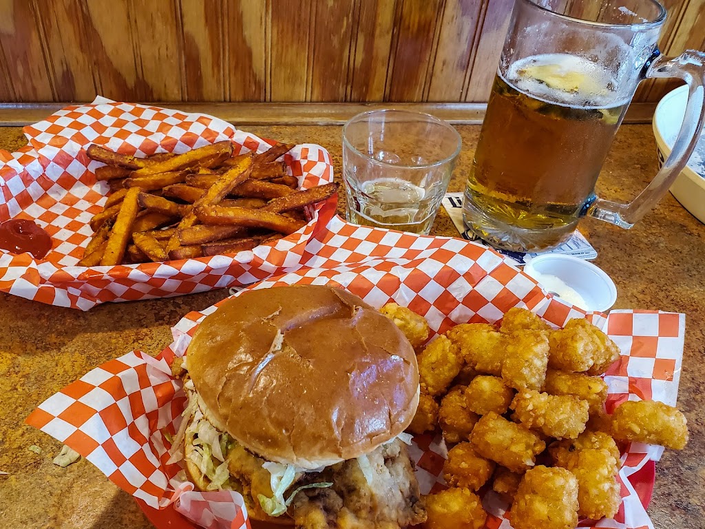 Cannonball Bar and Grill LLC | restaurant | 801 E Kansas Ave, Greensburg, KS 67054, USA | 6207232866 OR +1 620-723-2866