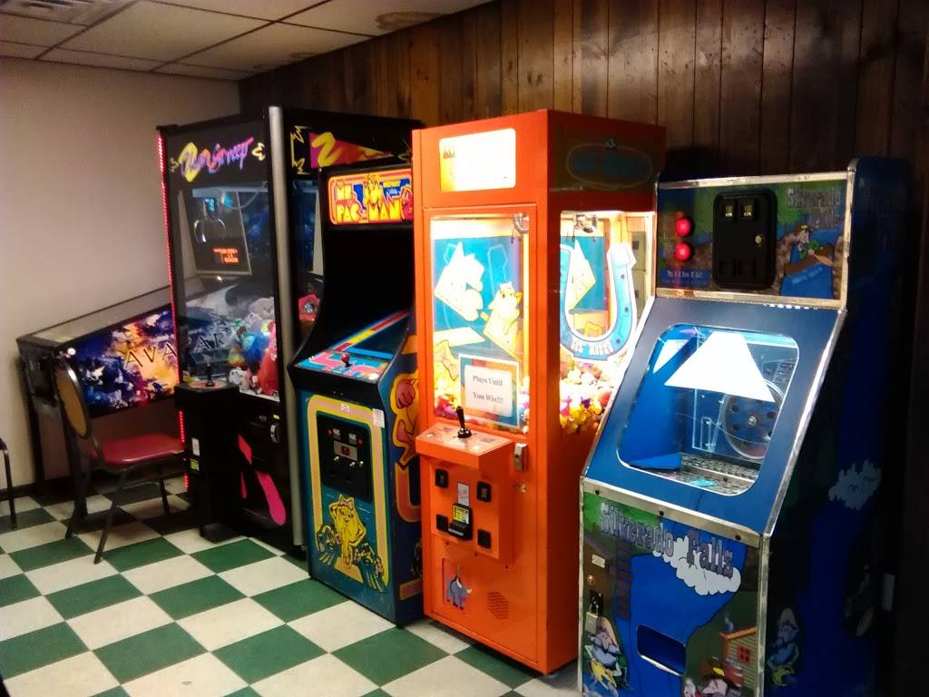 Tower Junction Inc | restaurant | 254 US-18, Montfort, WI 53569, USA | 6089436061 OR +1 608-943-6061