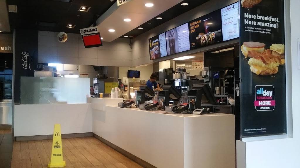 McDonalds | cafe | 17640 W Elliot Rd, Goodyear, AZ 85338, USA | 6233862730 OR +1 623-386-2730