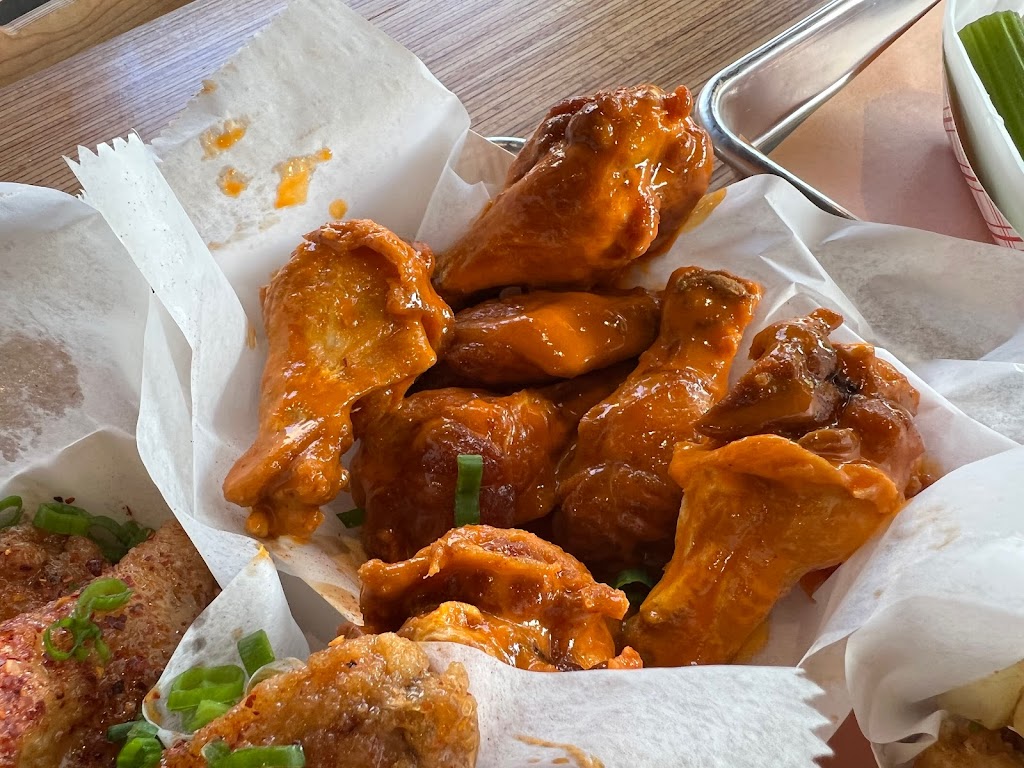 Fire Wings | restaurant | 1010 El Paseo de Saratoga, San Jose, CA 95130, USA | 4088197999 OR +1 408-819-7999
