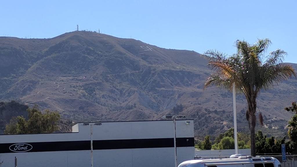 Subway Restaurants | restaurant | 102 S Hallock Dr, Santa Paula, CA 93060, USA, Santa Paula, CA 93060, USA | 8059333481 OR +1 805-933-3481