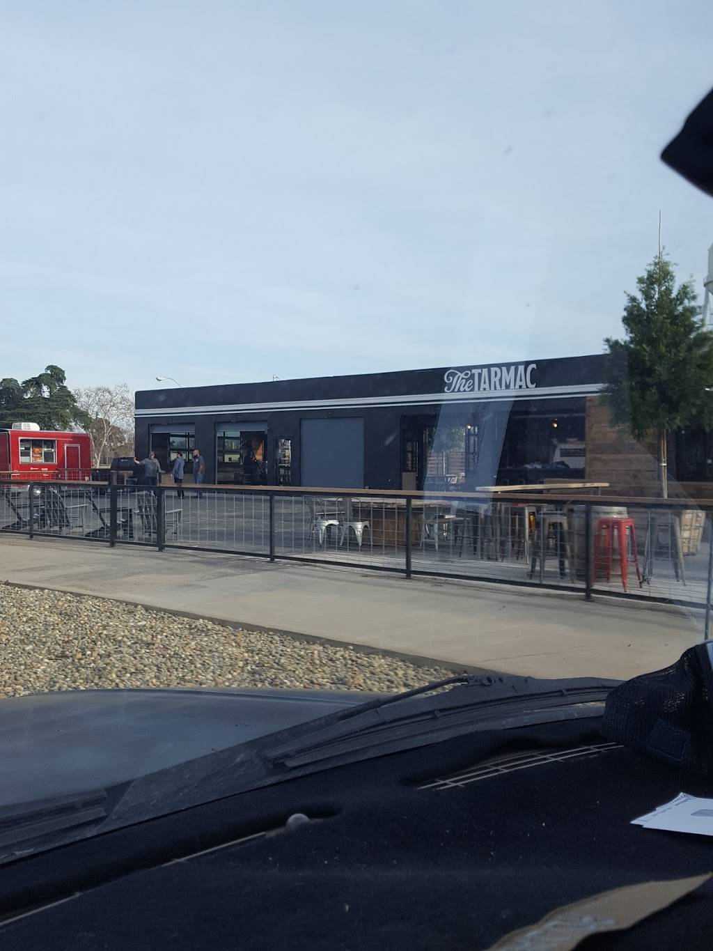 Blaker Brewing - The Tarmac | restaurant | 1930 Airdrome Entry, Atwater, CA 95301, USA | 2095854040 OR +1 209-585-4040