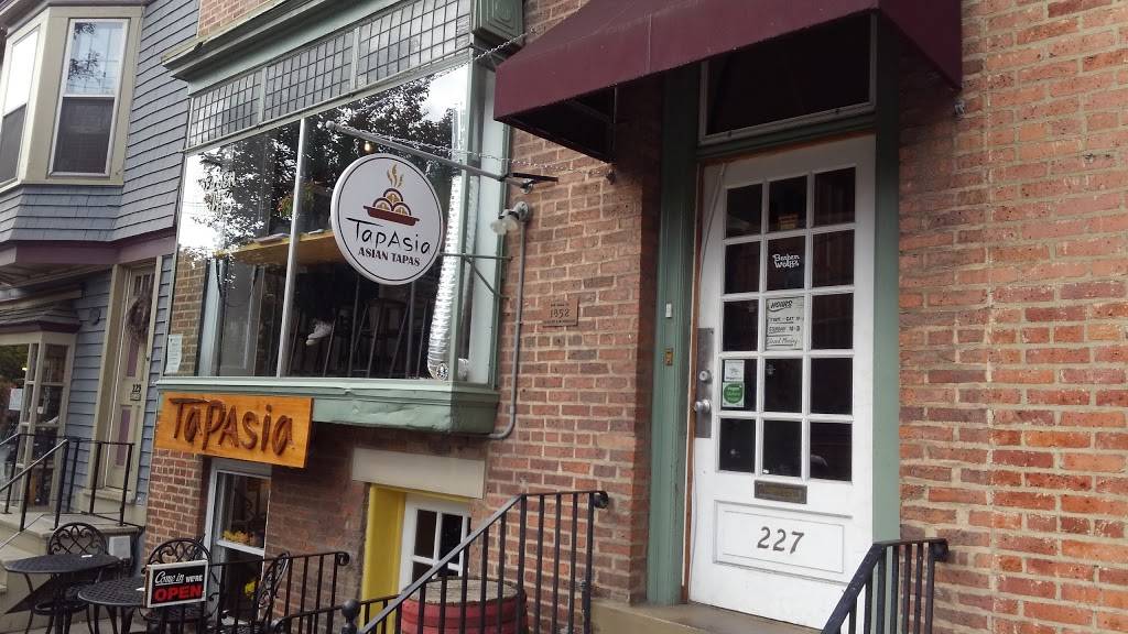 Berben & Wolffs | restaurant | 227 Lark St, Albany, NY 12210, USA | 5185995306 OR +1 518-599-5306