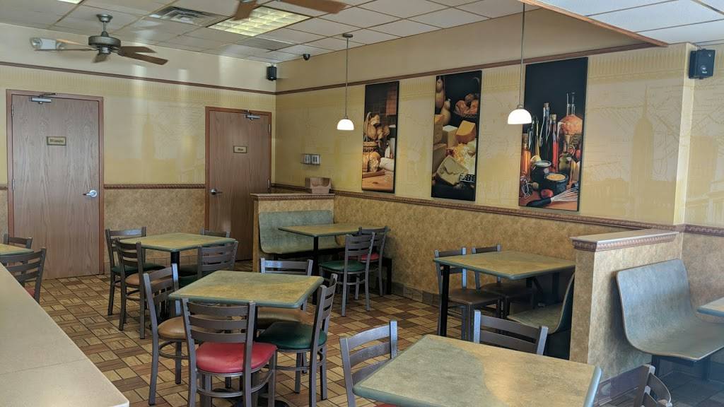 Subway | restaurant | 36325 Main St, Whitehall, WI 54773, USA | 7155384484 OR +1 715-538-4484
