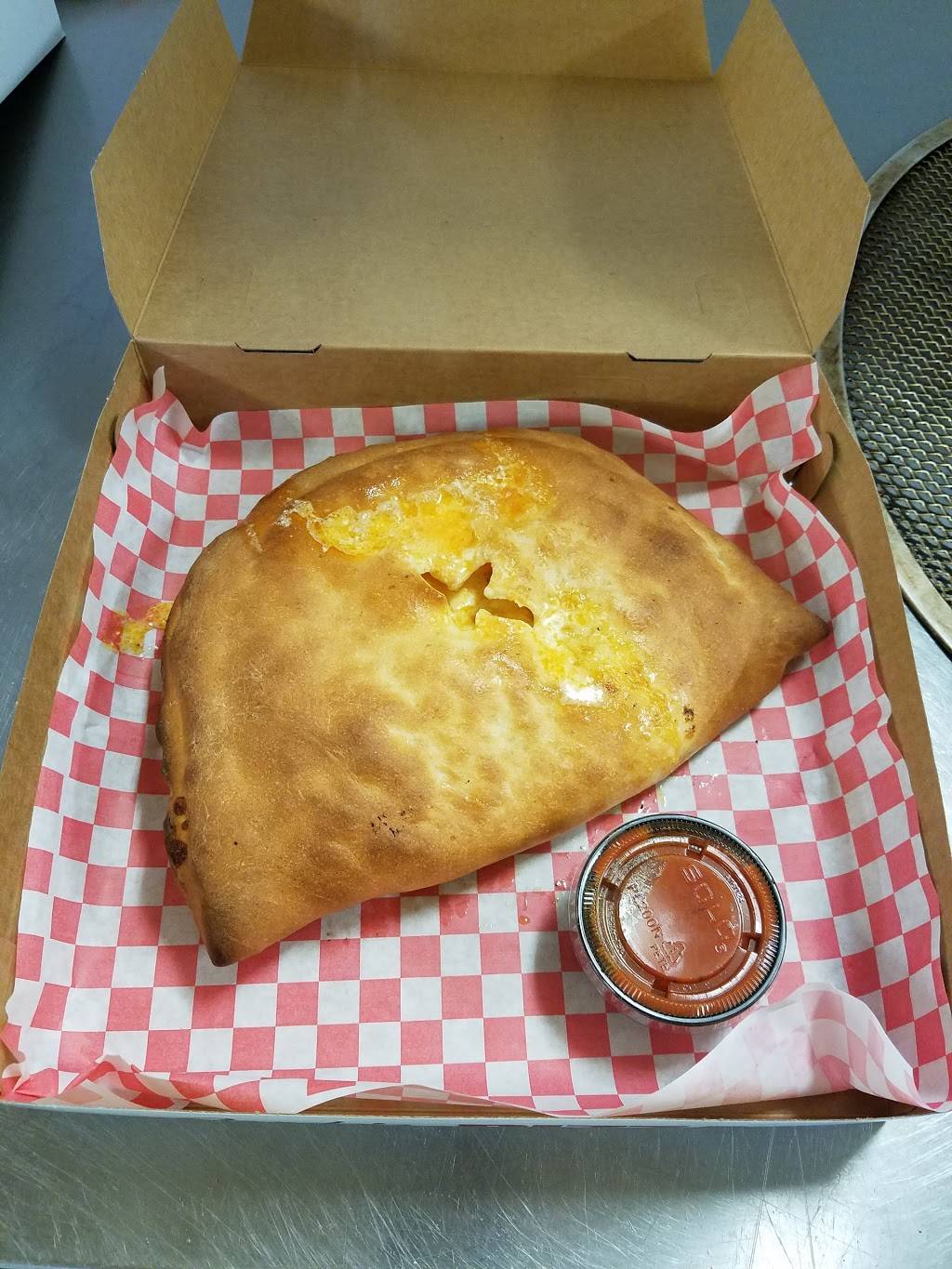 Sardos Pizza | restaurant | 4879 South Ave, Syracuse, NY 13215, USA | 3154927574 OR +1 315-492-7574