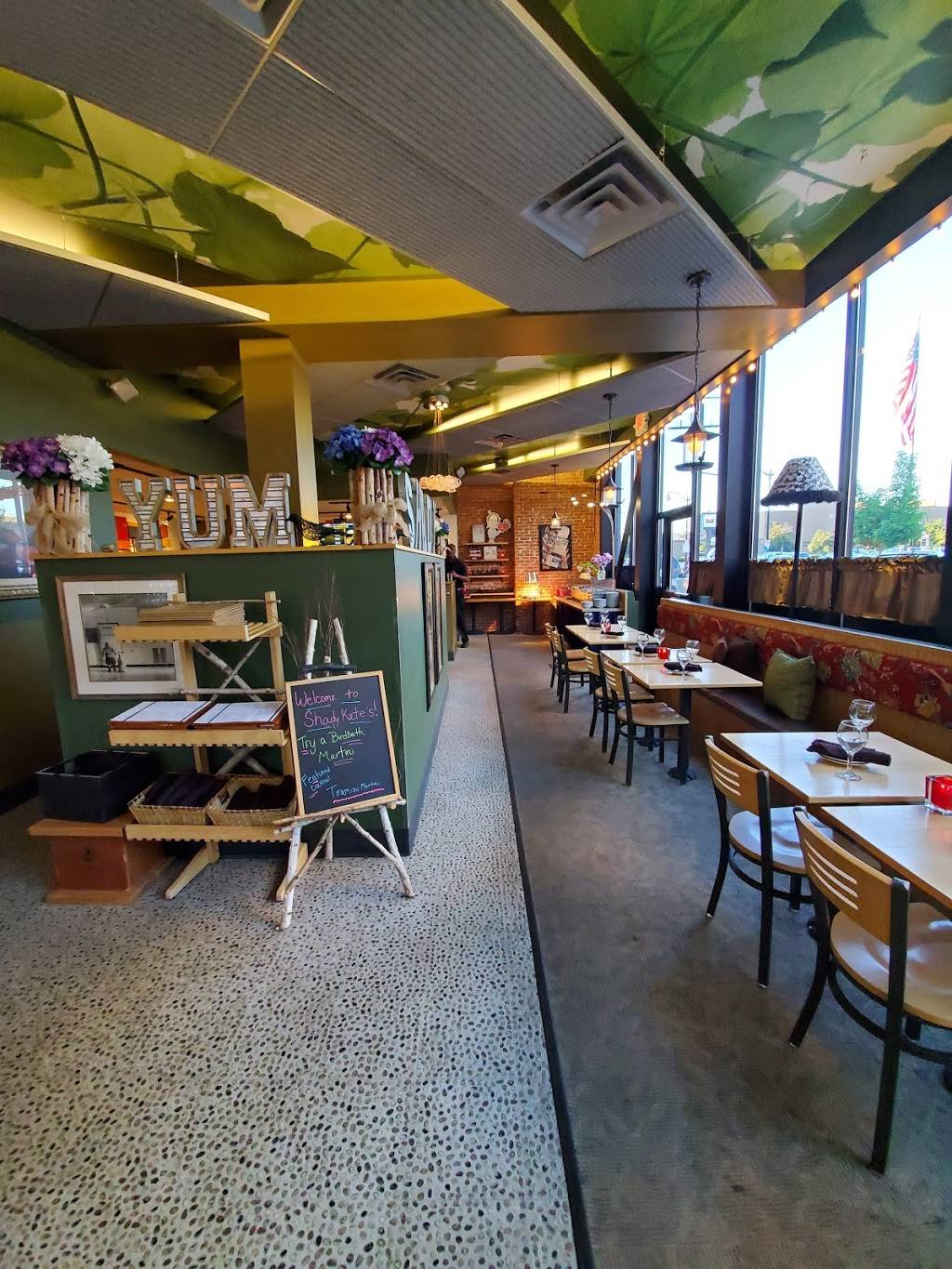 Shady Kates | restaurant | 333 Main St, La Crosse, WI 54601, USA | 6087843354 OR +1 608-784-3354