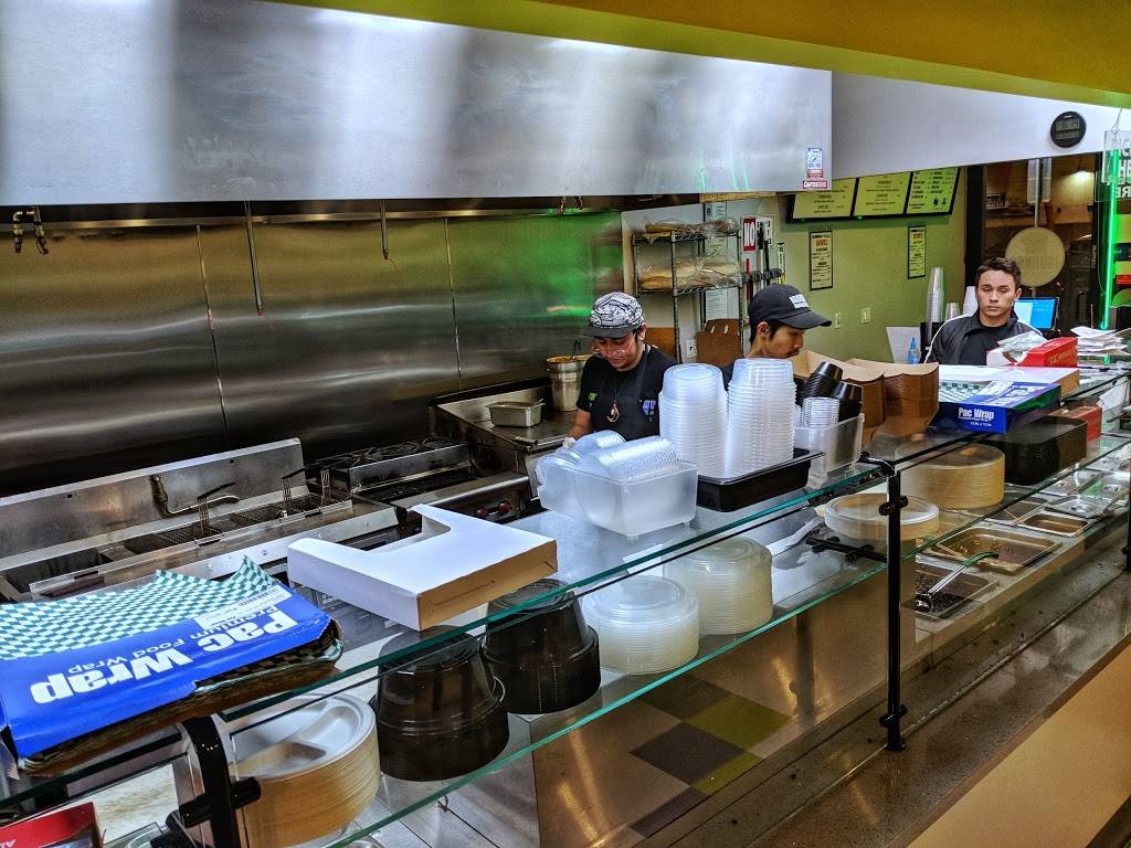 Iguanas Burritozilla | restaurant | 405 Saratoga Ave, San Jose, CA 95129, USA | 6692550700 OR +1 669-255-0700