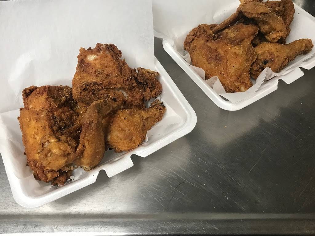 Saharas Chicken & Grill | restaurant | 1423 Northport Dr, Madison, WI 53704, USA | 6086404393 OR +1 608-640-4393