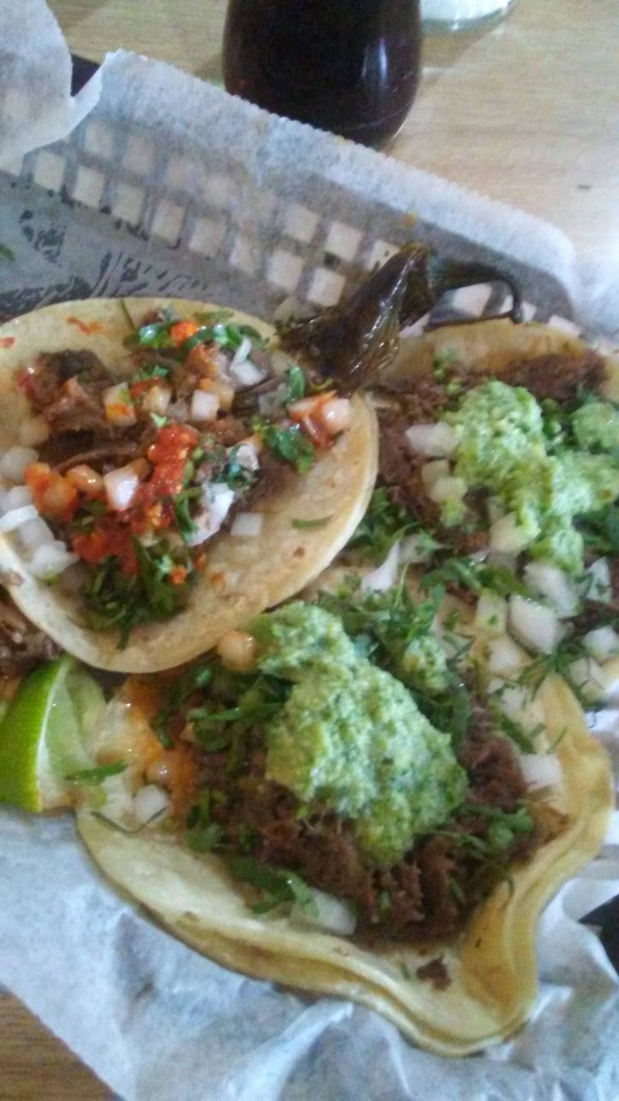 Taqueria El Chavo | restaurant | 2411 I St, Omaha, NE 68107, USA | 4027310176 OR +1 402-731-0176