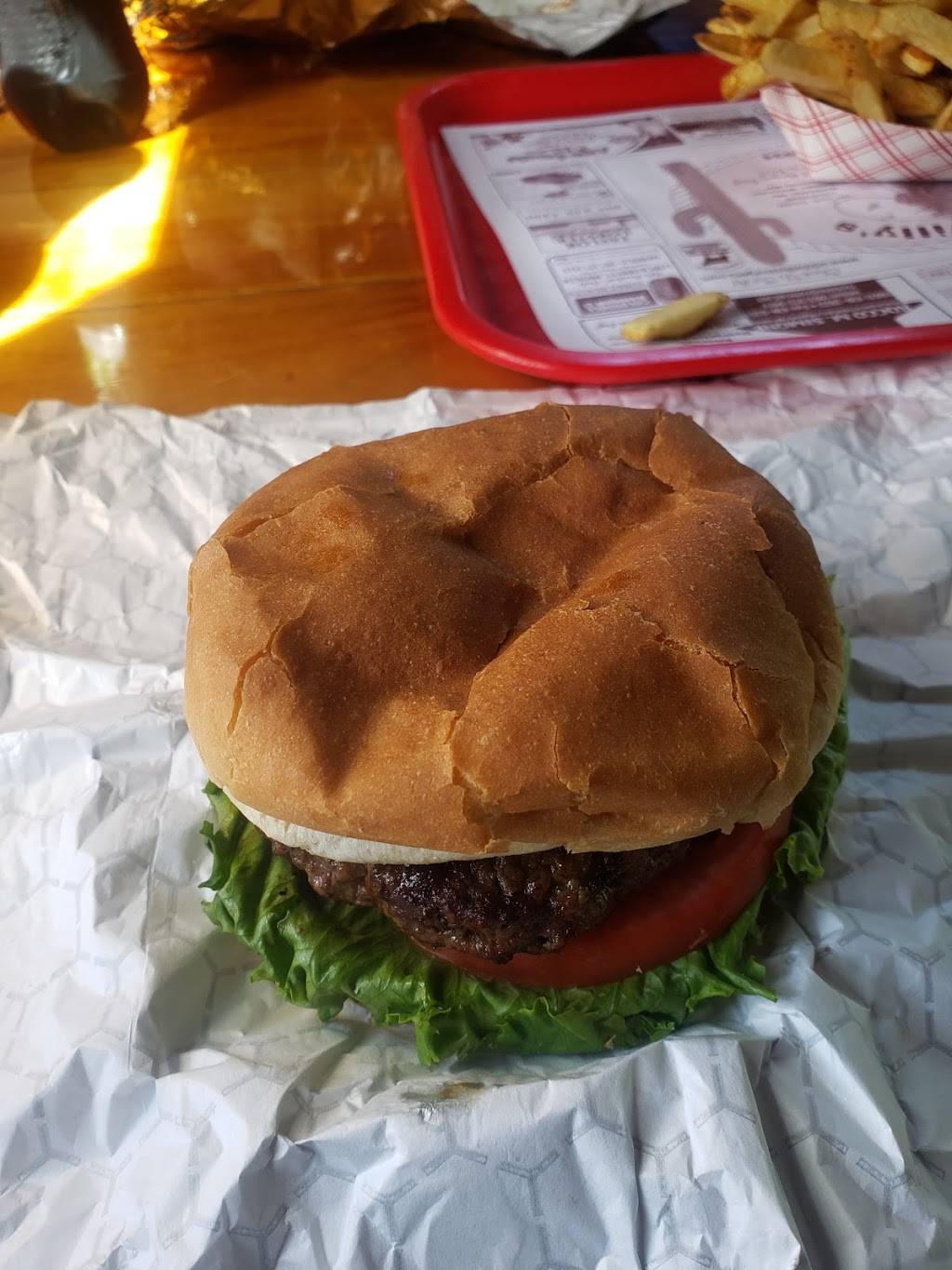 Wild Willys Burgers | restaurant | 765 US-1, York, ME 03909, USA | 2073639924 OR +1 207-363-9924