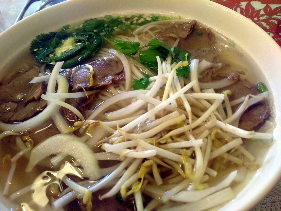 Les Restaurant | restaurant | 113 Colorado Ave, Ames, IA 50014, USA | 5152920002 OR +1 515-292-0002