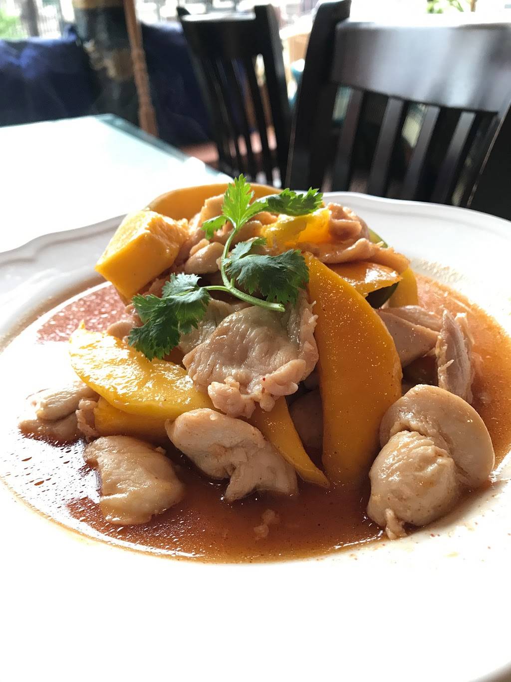 Prapaisri Thai Cuisine | restaurant | 2 E Ridgewood Ave, Ridgewood, NJ 07450, USA | 2016127797 OR +1 201-612-7797