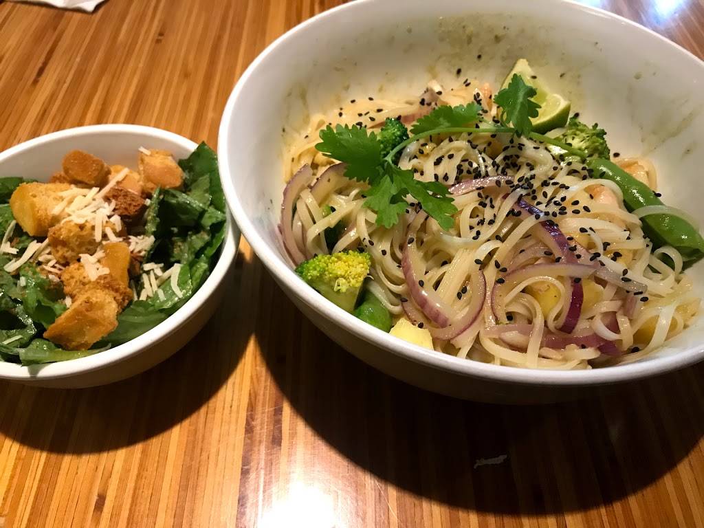 Noodles and Company | restaurant | 2575 W Wabash Trail, Springfield, IL 62704, USA | 2175467400 OR +1 217-546-7400