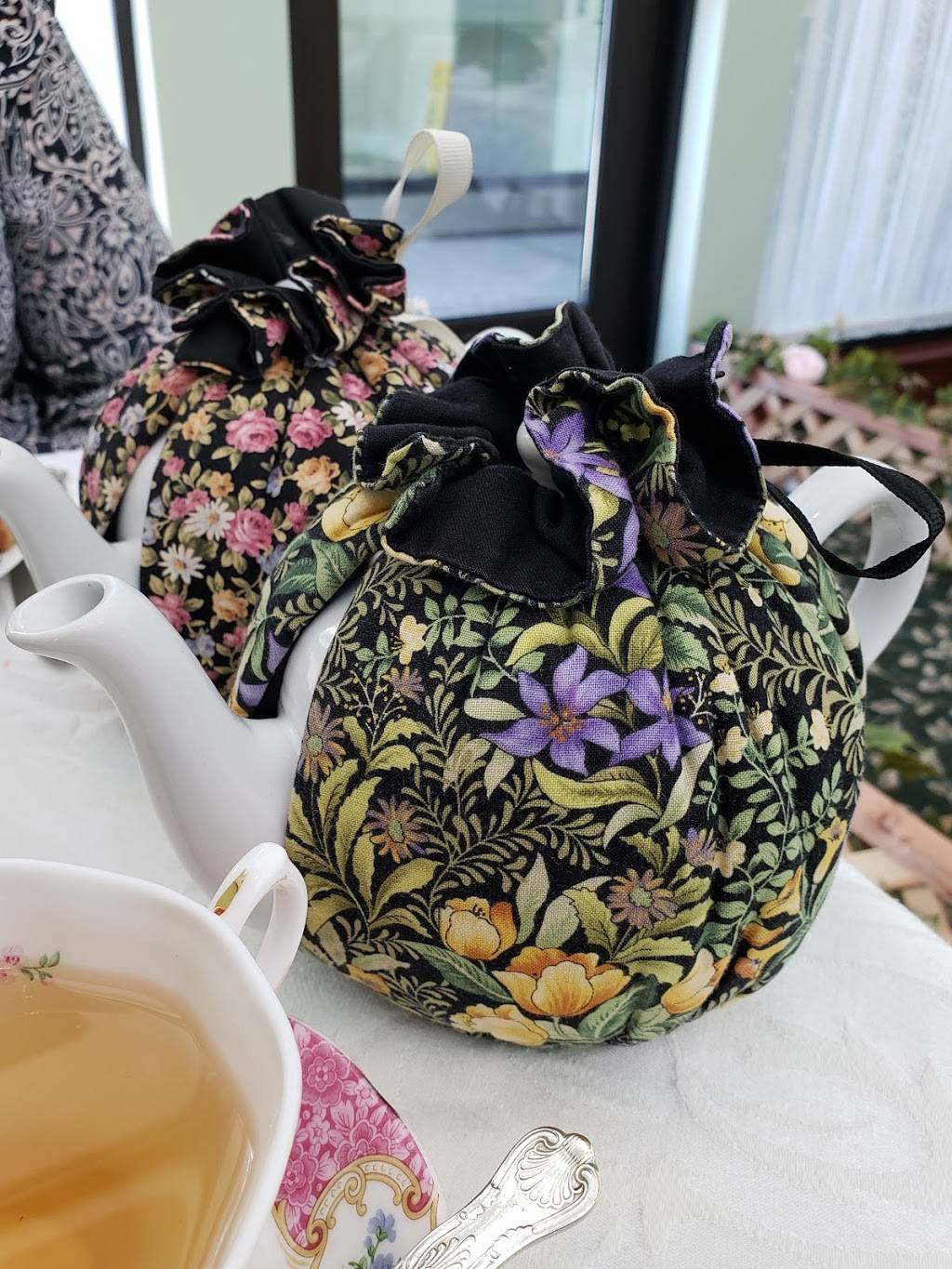 Lisas Tea Treasures | restaurant | 2305 S Winchester Blvd #110, Campbell, CA 95008, USA | 4083717377 OR +1 408-371-7377