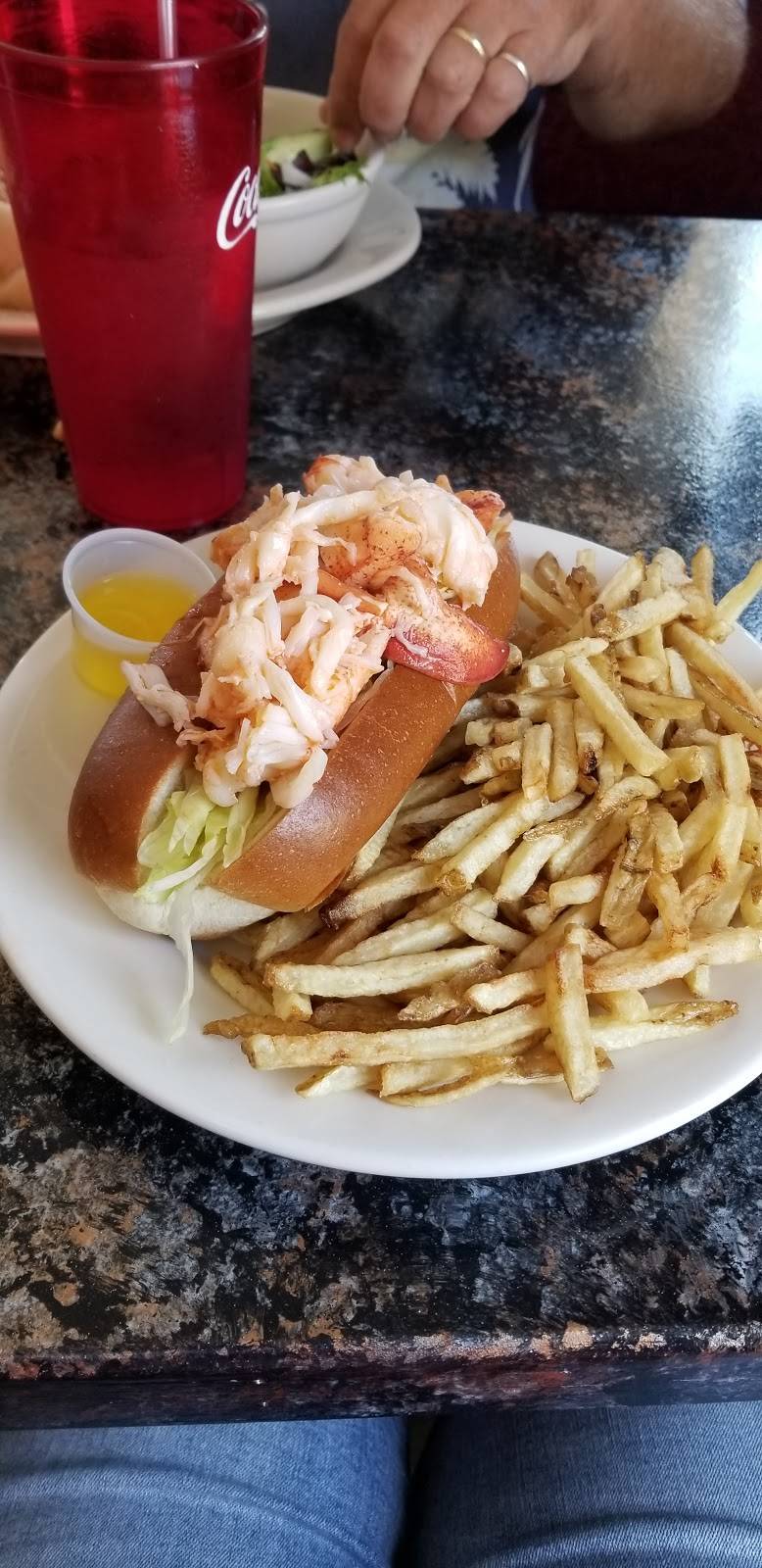 Macks Place | meal takeaway | 224 Portland Rd, Bridgton, ME 04009, USA | 2076474611 OR +1 207-647-4611