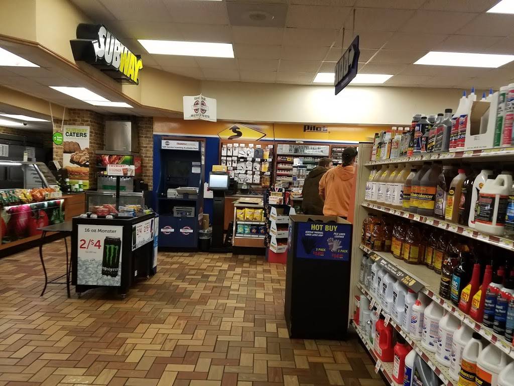 Subway | restaurant | 150 Plaza Park Rd, Lebanon Junction, KY 40150, USA | 5028330810 OR +1 502-833-0810