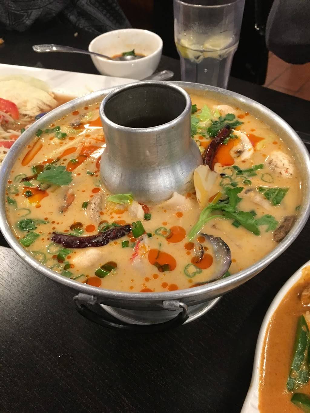 Jenny’s Place Thai Cuisine | restaurant | 512 S Brookhurst St #3, Anaheim, CA 92804, USA | 7146037901 OR +1 714-603-7901