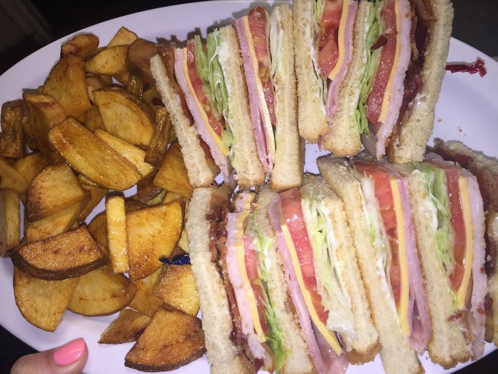 Oasis Bar & Grill | restaurant | 6720 University Blvd E, Cottondale, AL 35453, USA | 2055539965 OR +1 205-553-9965