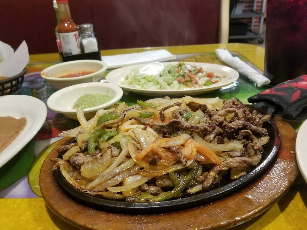 La Hacienda Mexican Restaurant | restaurant | 6825 Graham Rd, Indianapolis, IN 46220, USA | 3175772689 OR +1 317-577-2689