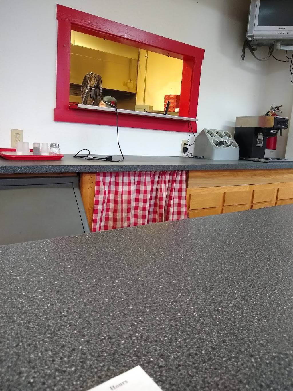 Hampton Grill | restaurant | 45 E Clark St, North Hampton, OH 45349, USA | 9379648927 OR +1 937-964-8927