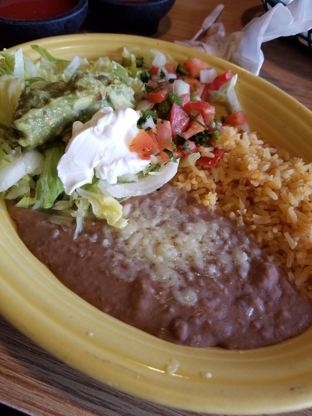 El Molcajete | restaurant | 2435 E North St, Greenville, SC 29615, USA | 8642921111 OR +1 864-292-1111