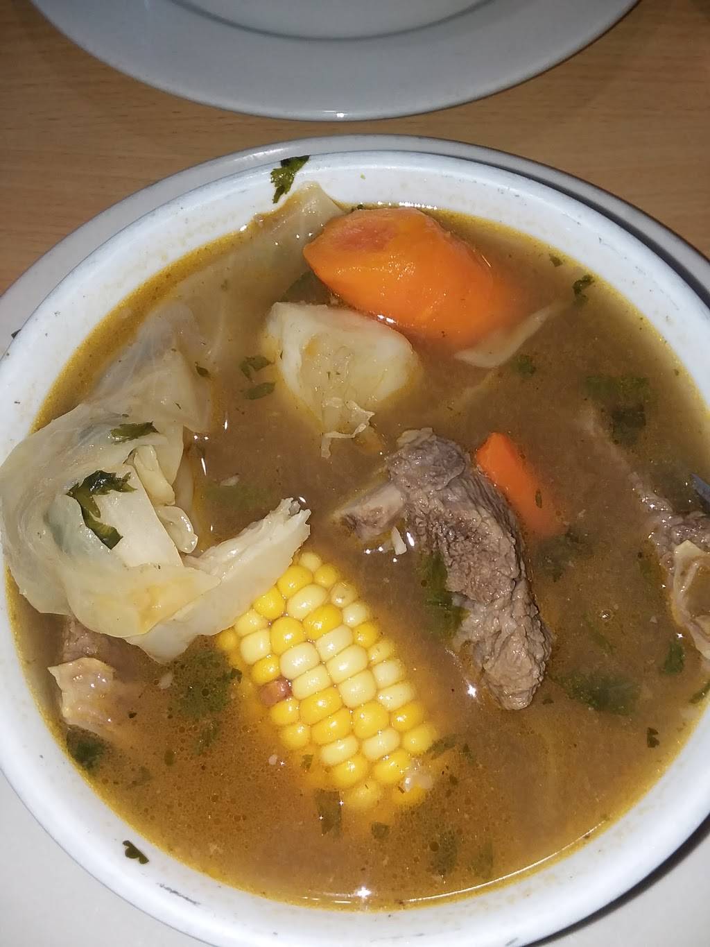 El Salvador Restaurant | restaurant | 2367 E Main St, Bridgeport, CT 06610, USA | 2033356087 OR +1 203-335-6087