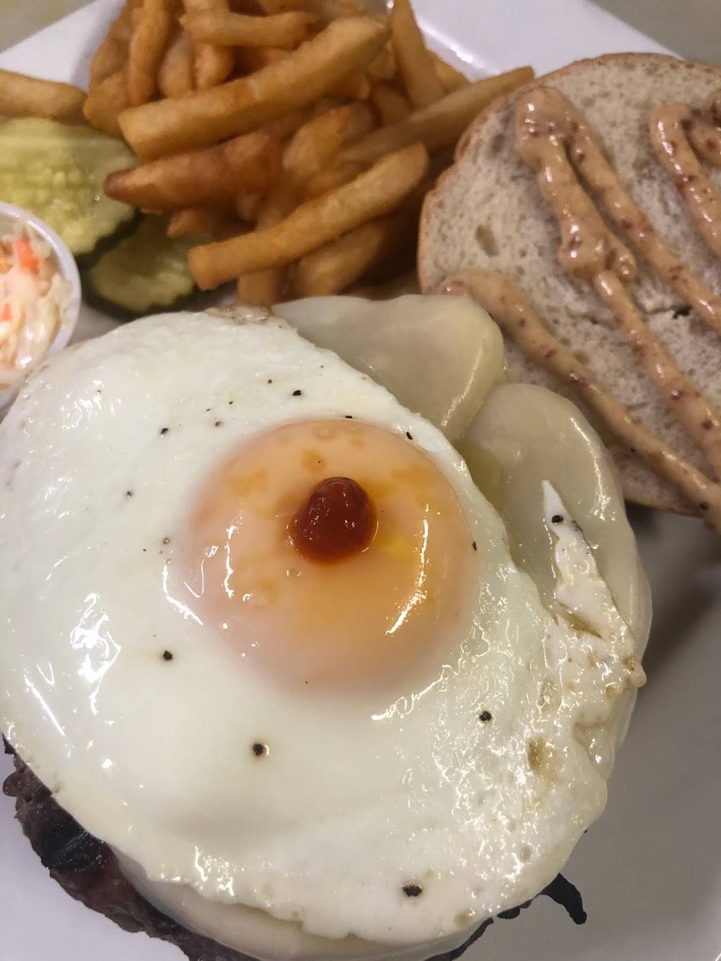 Gravity Restaurant & Bar | restaurant | 40 Gravity Planes Rd, Waymart, PA 18472, USA | 5704886918 OR +1 570-488-6918