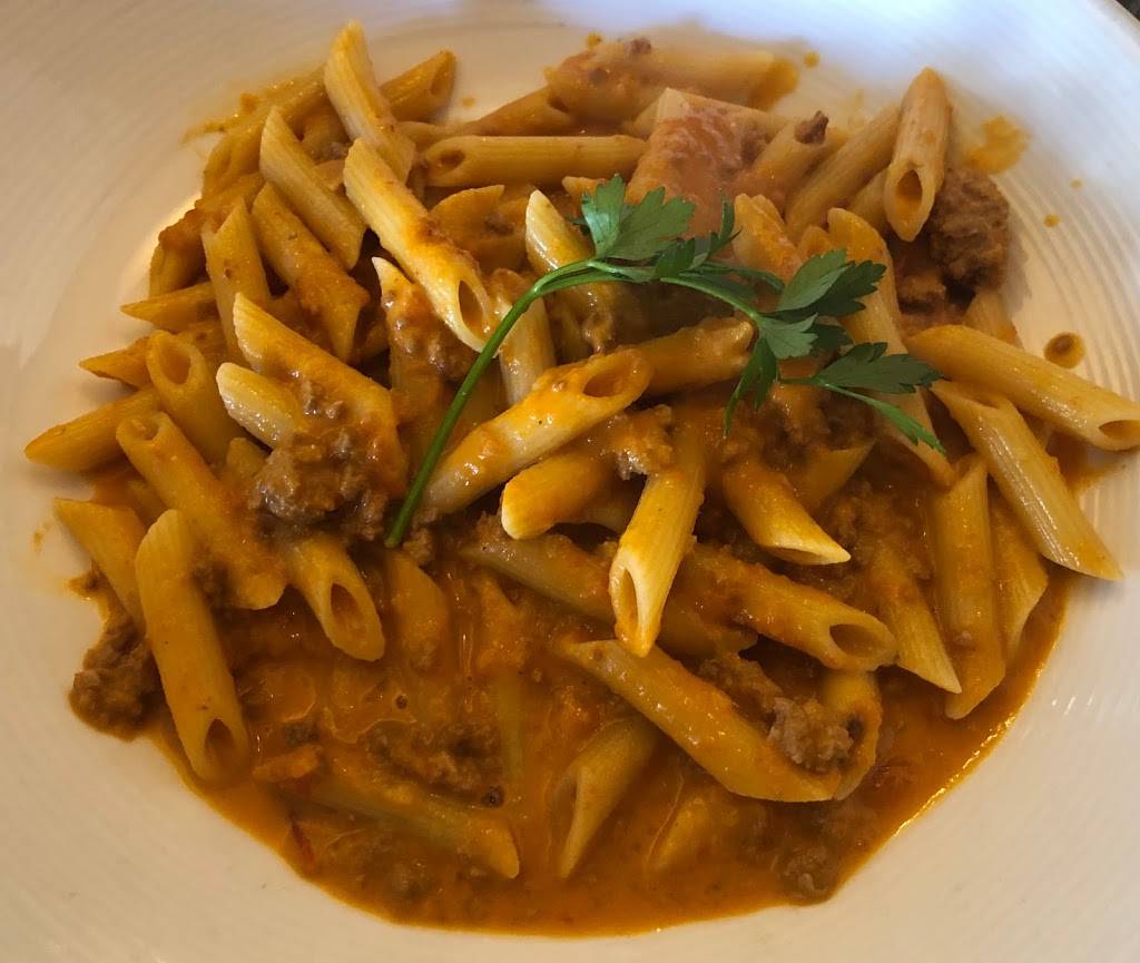 Savinos | restaurant | 449 Common St, Belmont, MA 02478, USA | 6174843499 OR +1 617-484-3499