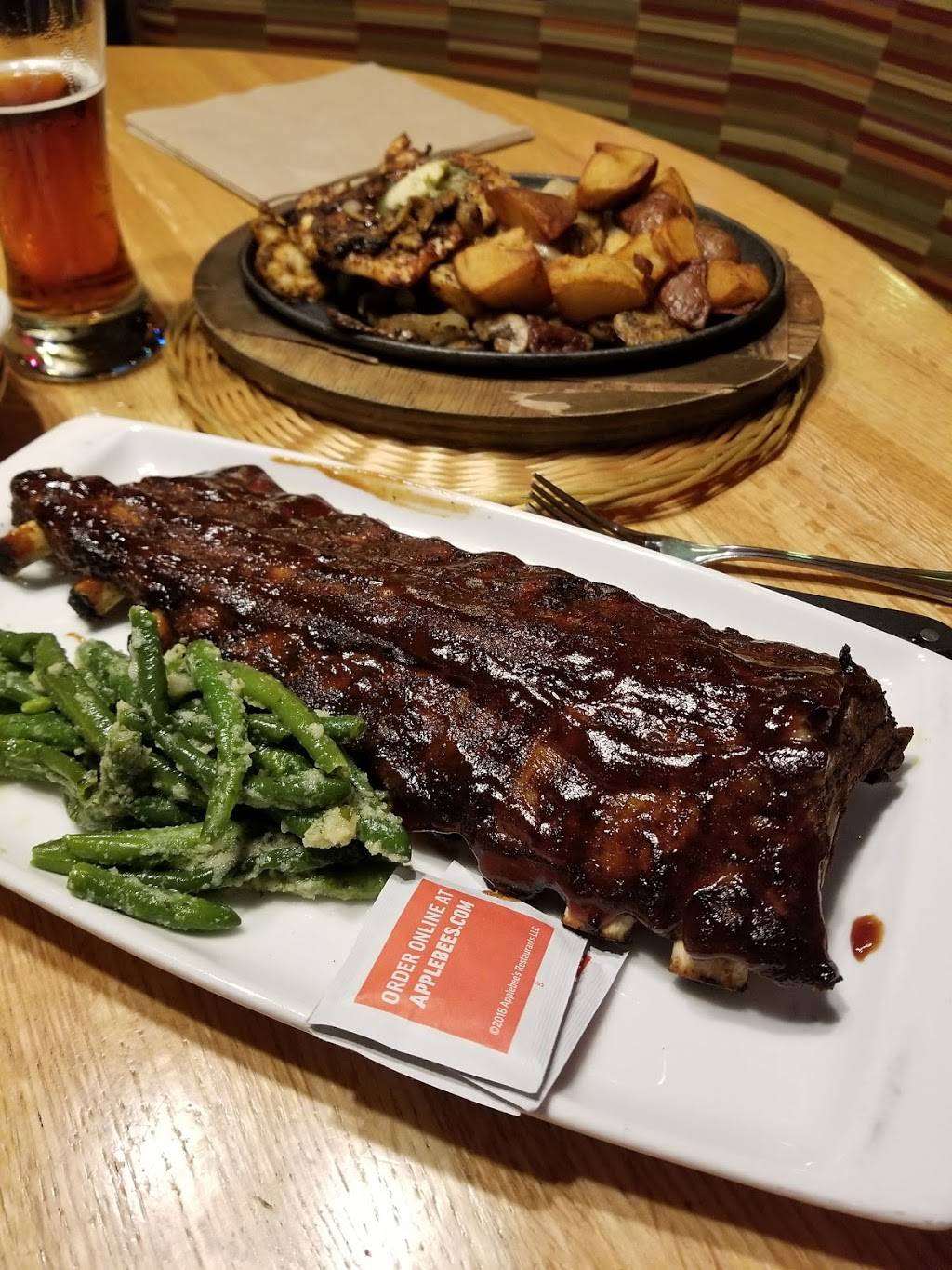 Applebees Grill + Bar | restaurant | 6055 Carlisle Pike, Mechanicsburg, PA 17055, USA | 7177966600 OR +1 717-796-6600