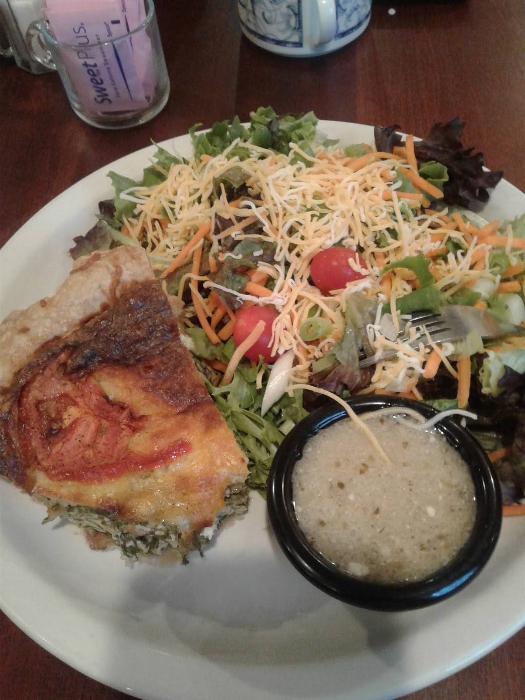 Chickanellas | restaurant | 5550 US-59, Grove, OK 74344, USA | 9187875275 OR +1 918-787-5275