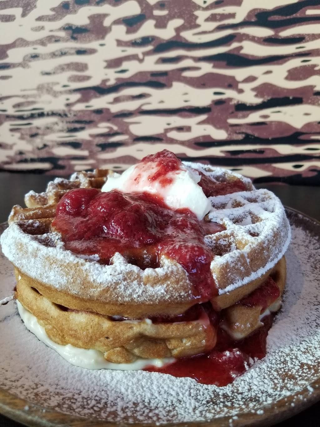 Rustic Social House | restaurant | 2083 Lake Shore Blvd W, Toronto, ON M6S 1A1, Canada | 4162515100 OR +1 416-251-5100