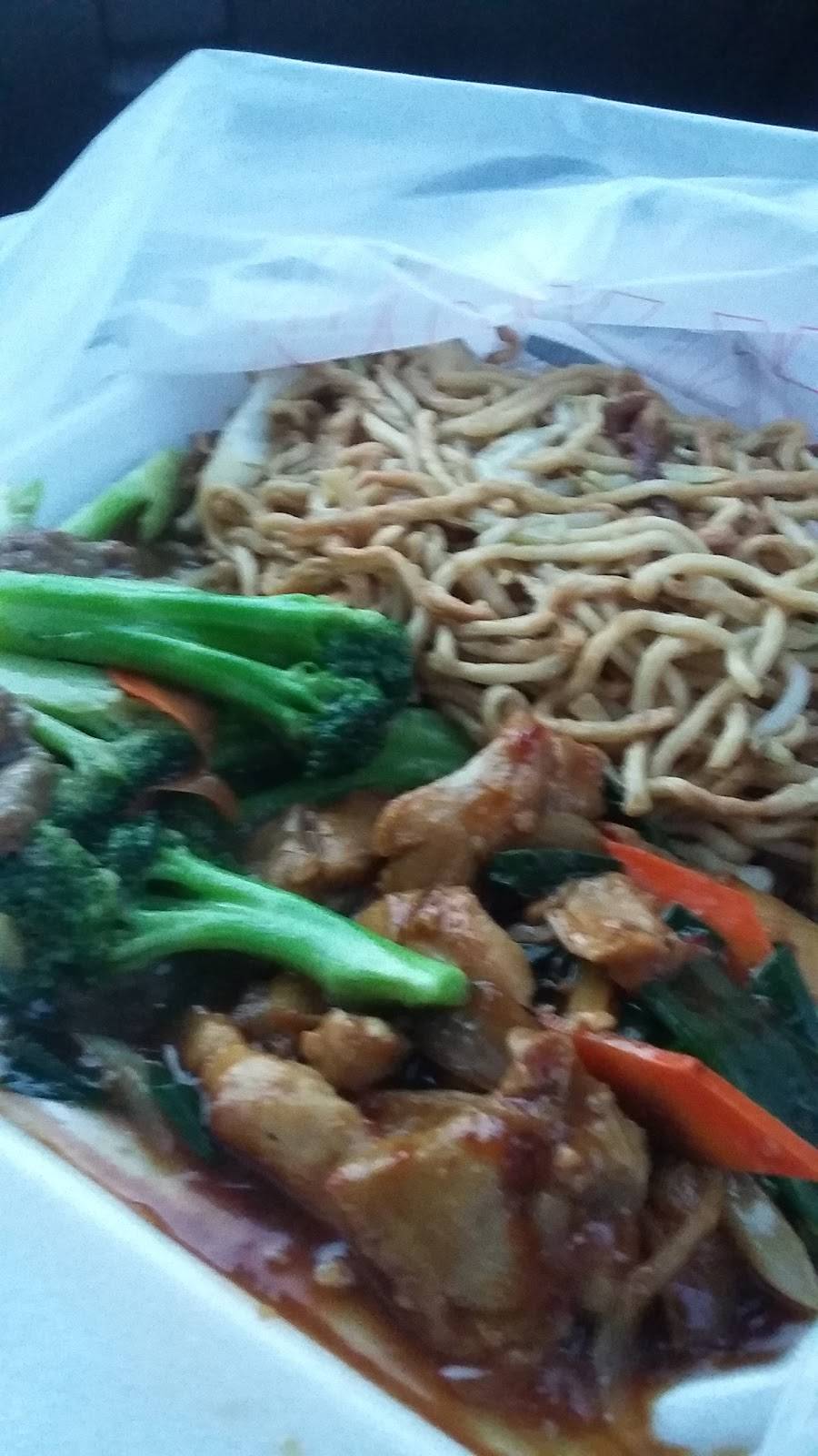 Wok & Grill | restaurant | 4570 N First St, Fresno, CA 93726, USA | 5592252338 OR +1 559-225-2338