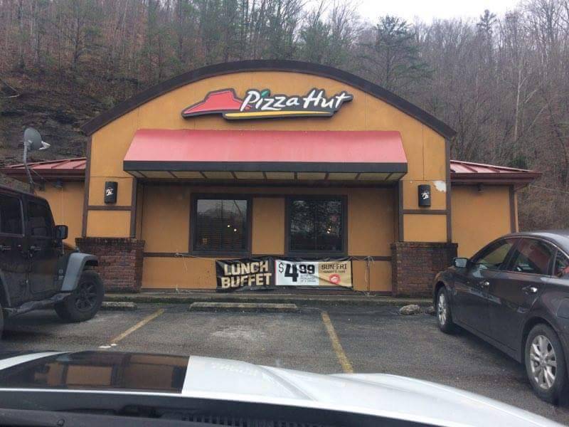 Pizza Hut | meal takeaway | 759 S, KY-15, Jackson, KY 41339, USA | 6066664924 OR +1 606-666-4924