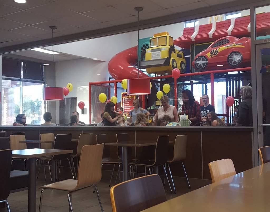 McDonalds | cafe | 9119 And 9127, W Union Hills Dr, Peoria, AZ 85382, USA | 6238753045 OR +1 623-875-3045