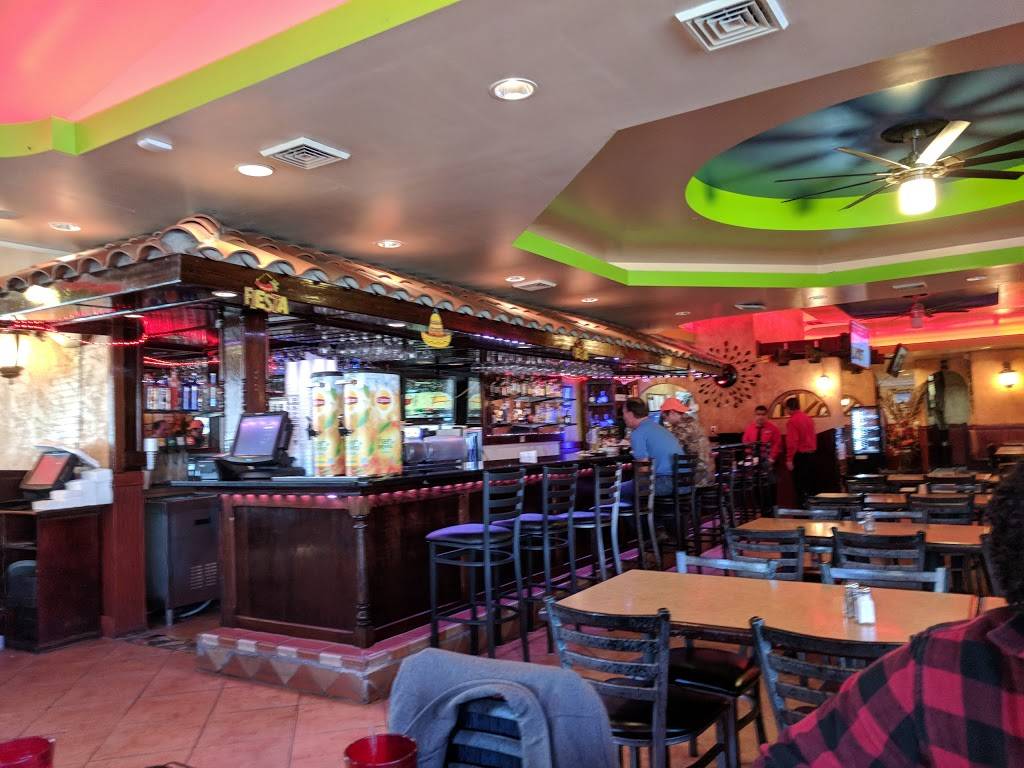 Plaza Azteca | restaurant | 1467 N Main St, Suffolk, VA 23434, USA | 7579251222 OR +1 757-925-1222