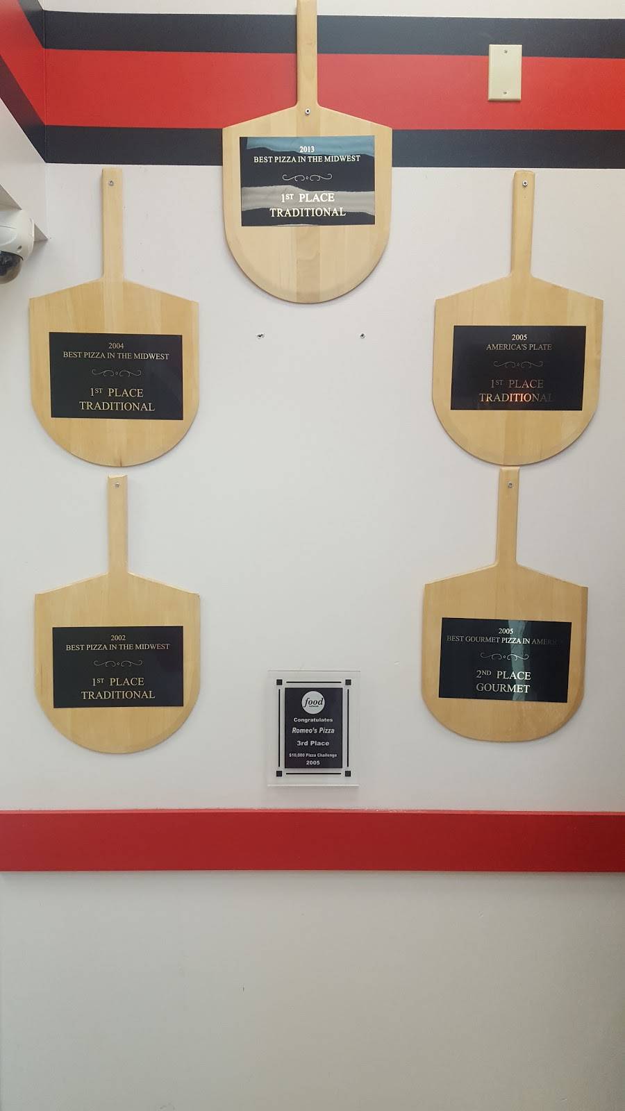 Romeos Pizza | restaurant | 69 Graham Rd, Cuyahoga Falls, OH 44223, USA | 3309236500 OR +1 330-923-6500